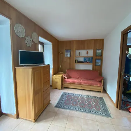 Casa Della Scultrice *