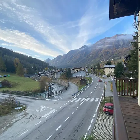 Casa Della Scultrice *